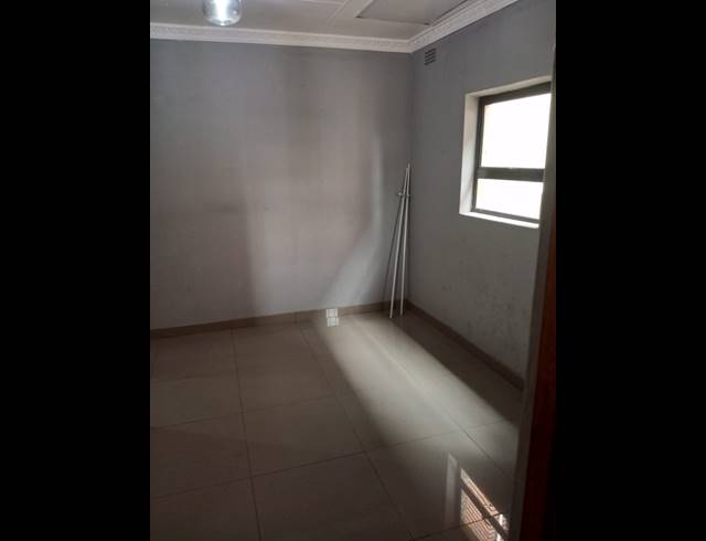 2 bed property to rent in RYNSOORD